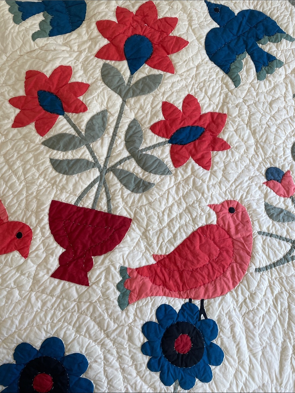 Plow & Hearth Ansley Folk Art Queen Quilt Cream Cotton Bird Flower Dutch Bed Set - Picture 6 of 9
